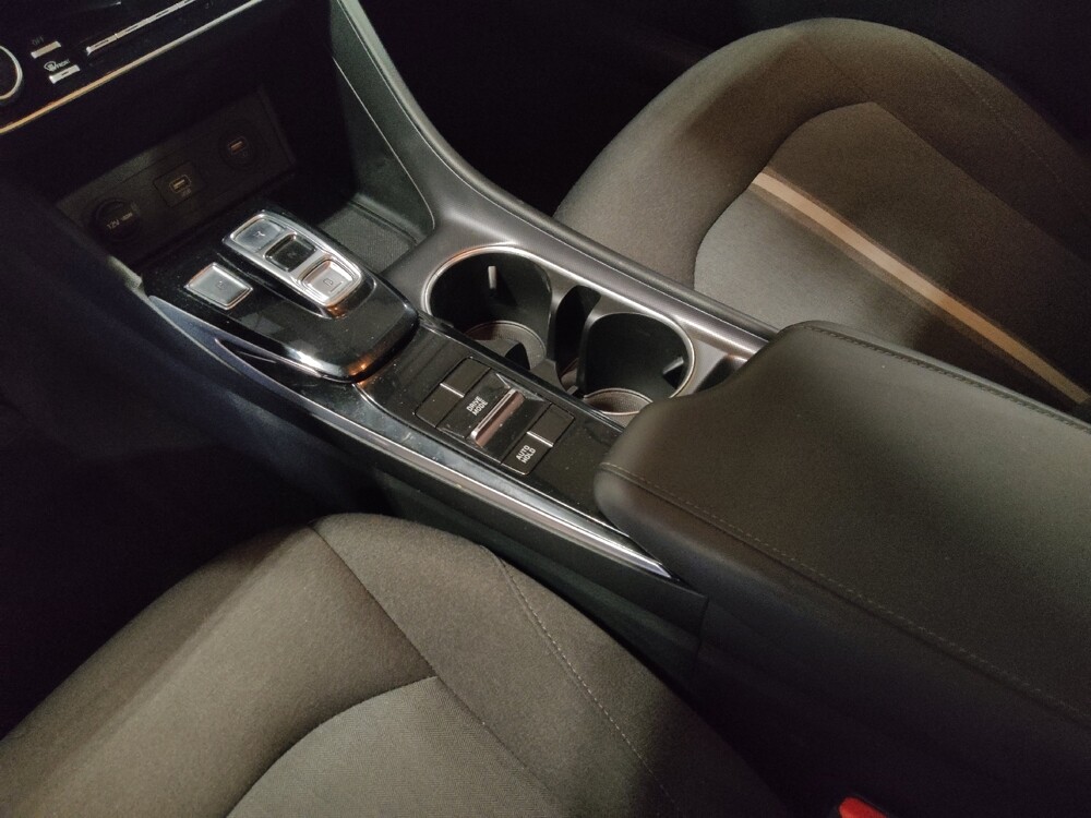 2021 Hyundai Sonata in Macon, GA 31210 - 18121337 26