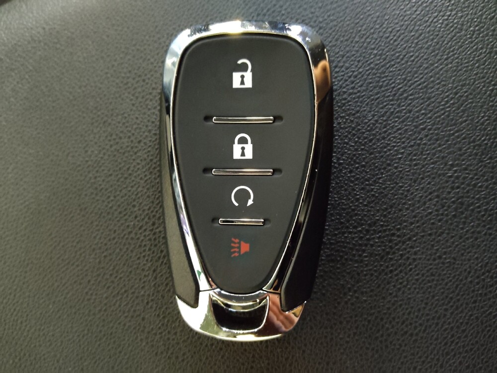 2020 Chevrolet Equinox in Charleston, SC 29414 - 18121338 32