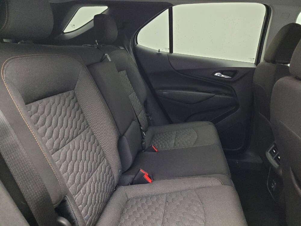 2020 Chevrolet Equinox in Charleston, SC 29414 - 18121338 19