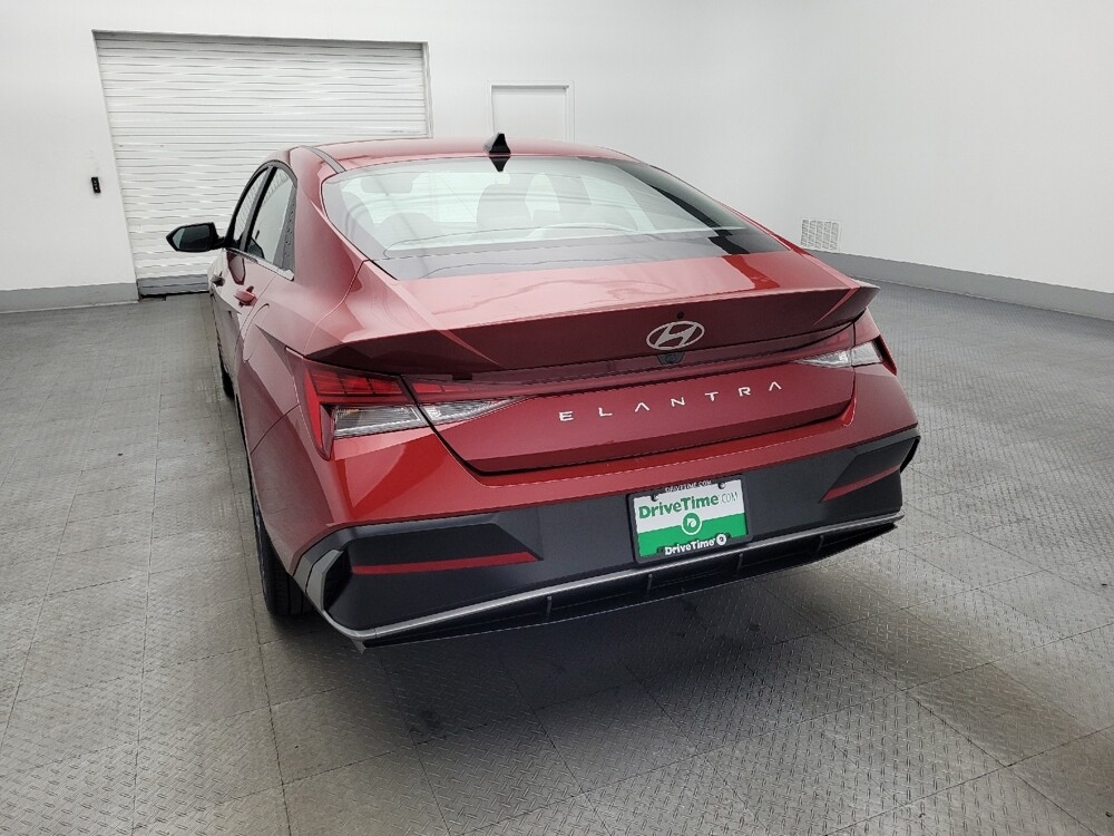 2025 Hyundai Elantra in Orlando, FL 32808 - 18121339 6