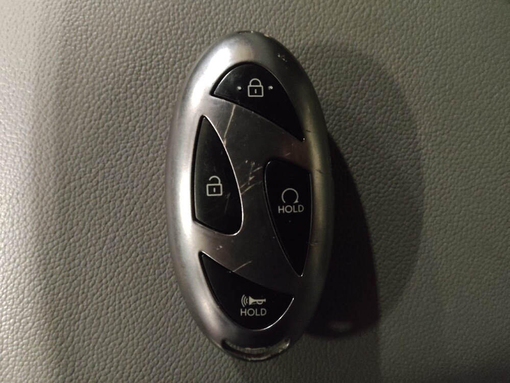 2025 Hyundai Elantra in Orlando, FL 32808 - 18121339 32