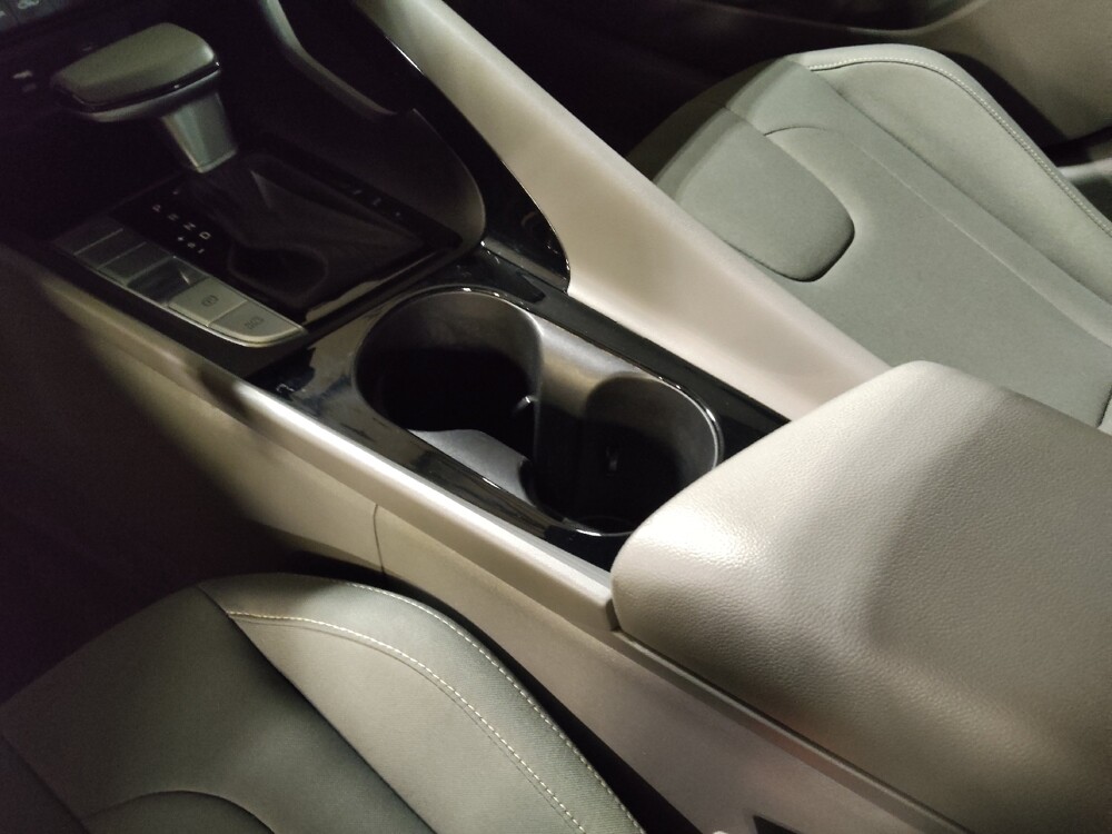 2025 Hyundai Elantra in Orlando, FL 32808 - 18121339 26