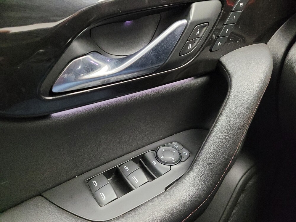 2019 Chevrolet Blazer in Taylor, MI 48180 - 18121348 27