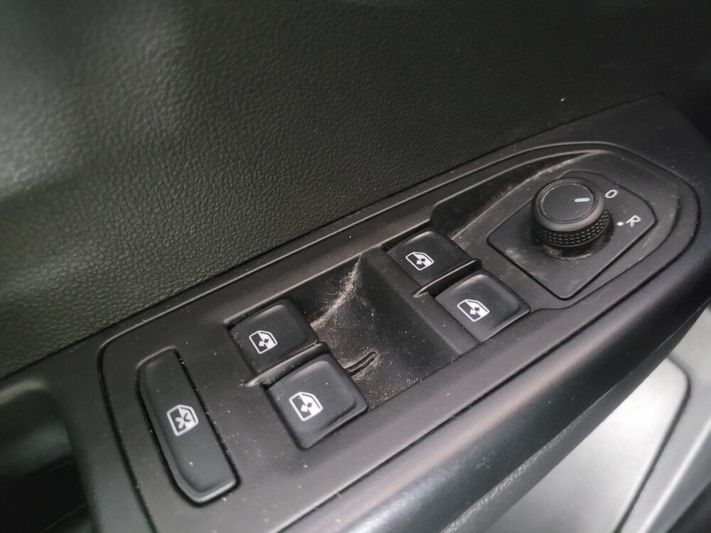 2023 Volkswagen Taos in Union City, GA 30291 - 18121352 27