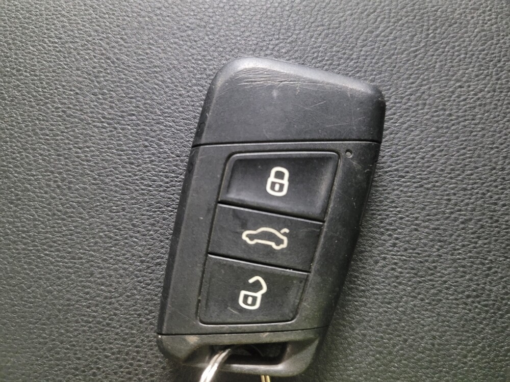 2023 Volkswagen Taos in Union City, GA 30291 - 18121352 32