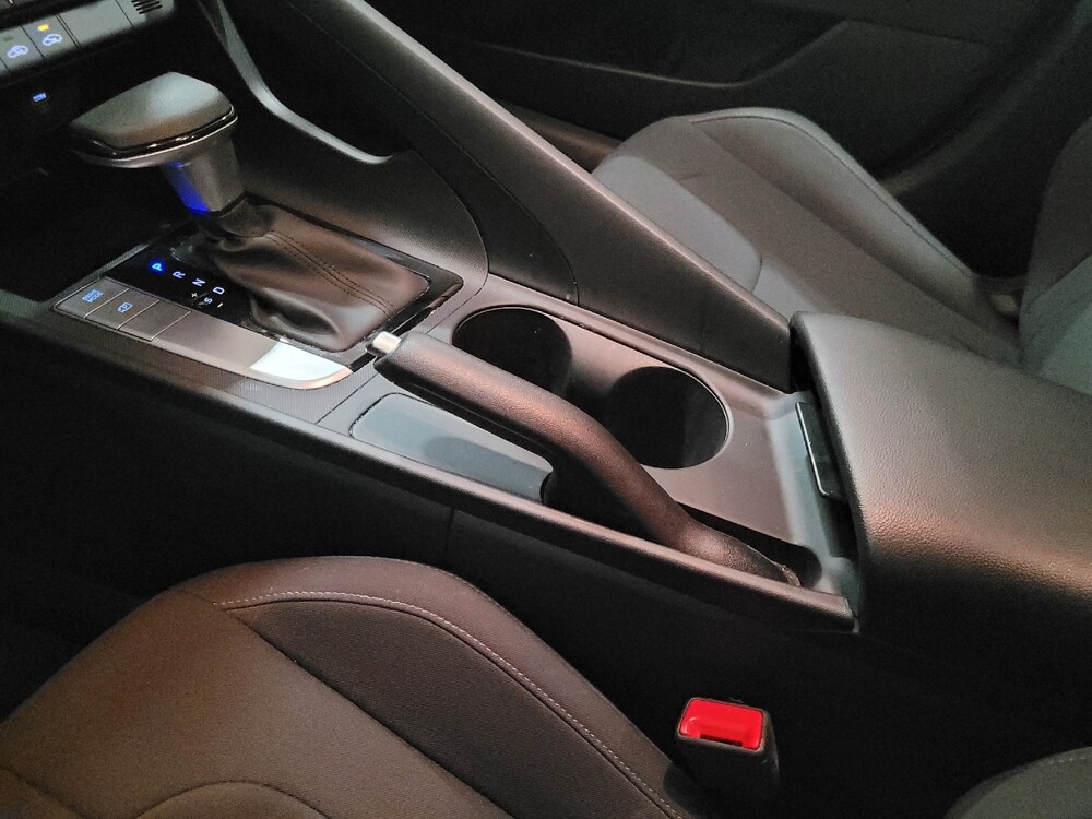 2024 Hyundai Elantra in New Castle, DE 19720 - 18121353 26