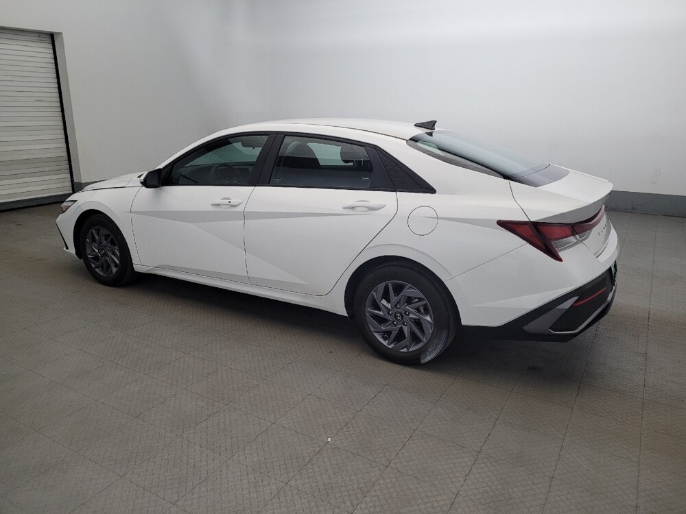 2024 Hyundai Elantra in New Castle, DE 19720 - 18121353 3