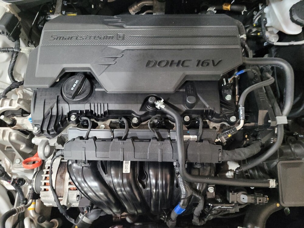 2024 Hyundai Elantra in New Castle, DE 19720 - 18121353 30