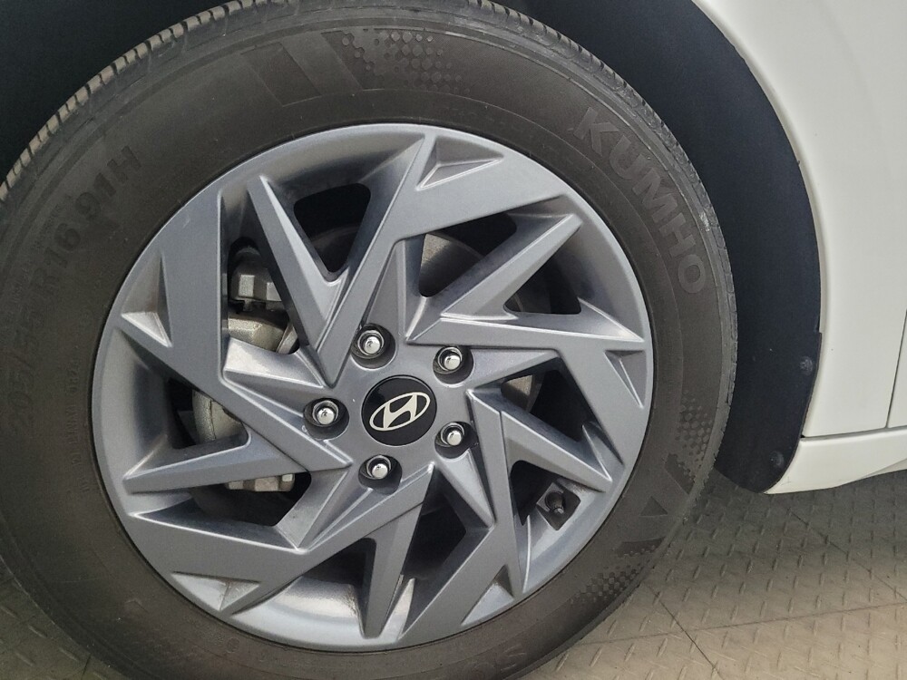 2024 Hyundai Elantra in New Castle, DE 19720 - 18121353 31