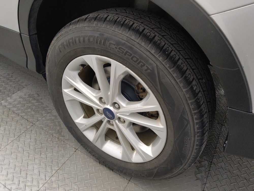 2019 Ford Escape in Metairie, LA 70006 - 18121361 31