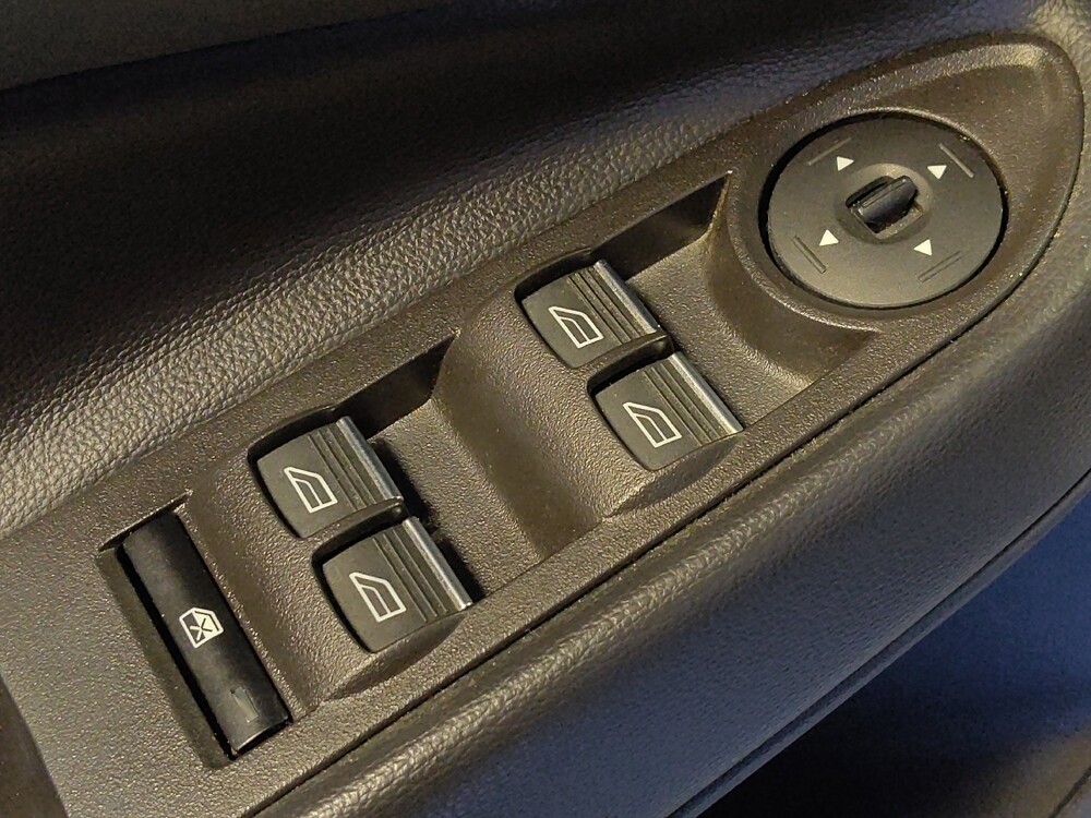 2019 Ford Escape in Metairie, LA 70006 - 18121361 27