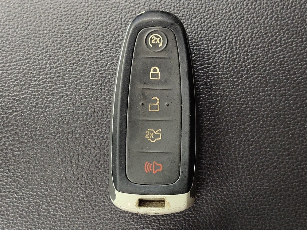 2019 Ford Escape in Metairie, LA 70006 - 18121361 32