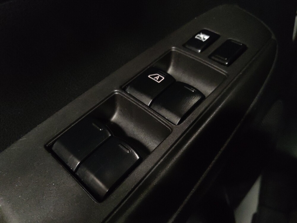 2019 Nissan Versa in Savannah, GA 31419 - 18121362 27