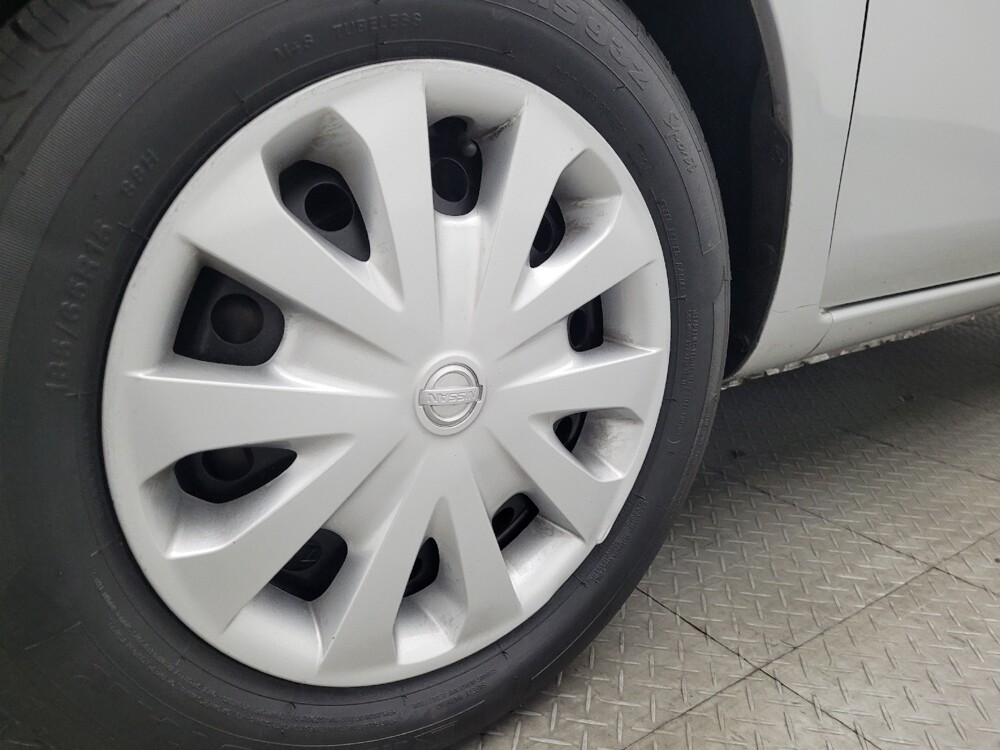 2019 Nissan Versa in Savannah, GA 31419 - 18121362 31