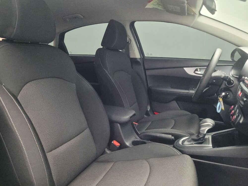 2024 Kia Forte in Union City, GA 30291 - 18121364 21