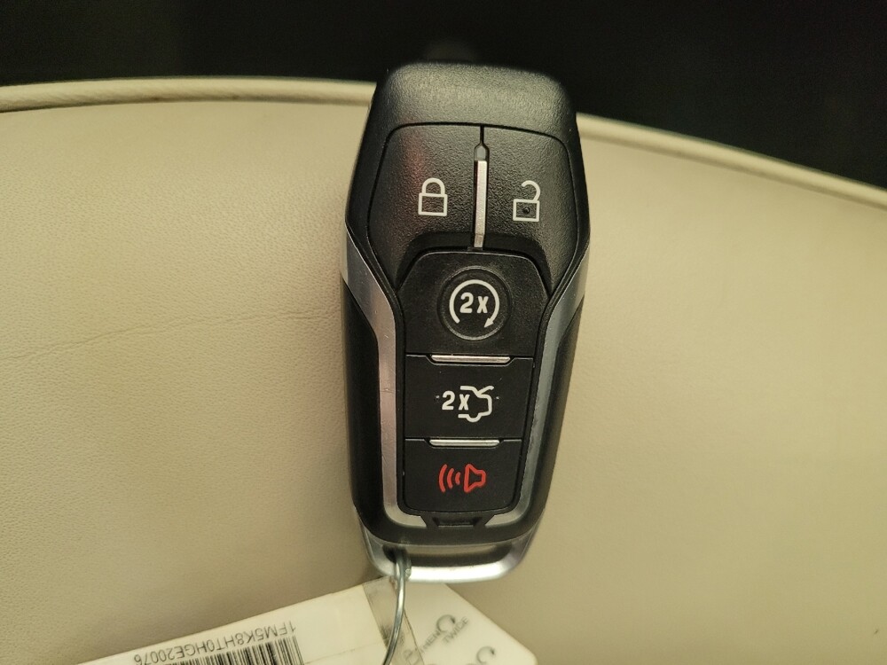 2017 Ford Explorer in Louisville, KY 40258 - 18121367 32