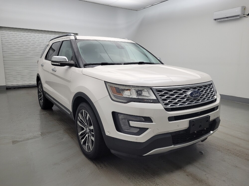 2017 Ford Explorer in Louisville, KY 40258 - 18121367 13