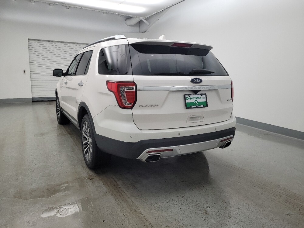 2017 Ford Explorer in Louisville, KY 40258 - 18121367 6