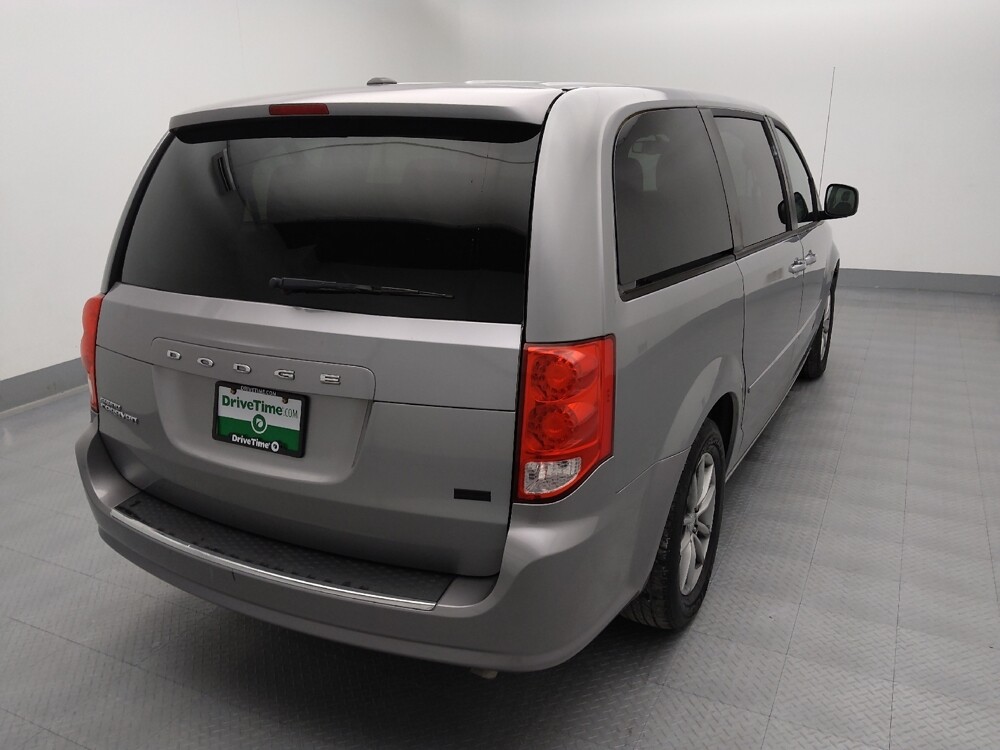 2016 Dodge Grand Caravan in Gladstone, MO 64118 - 18121369 7