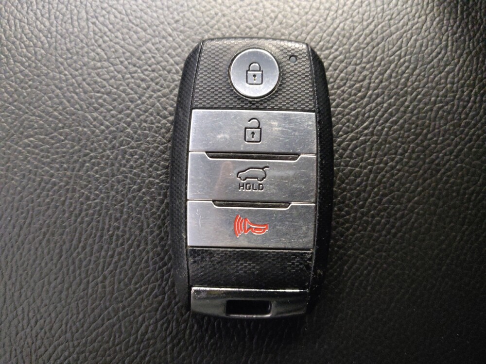 2018 Kia Sorento in Baton Rouge, LA 70816 - 18121382 32