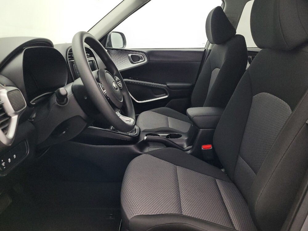 2025 Kia Soul in Savannah, GA 31419 - 18121392 17