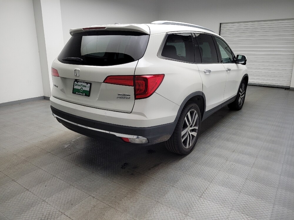 2017 Honda Pilot in Eastpointe, MI 48021 - 18121400 9