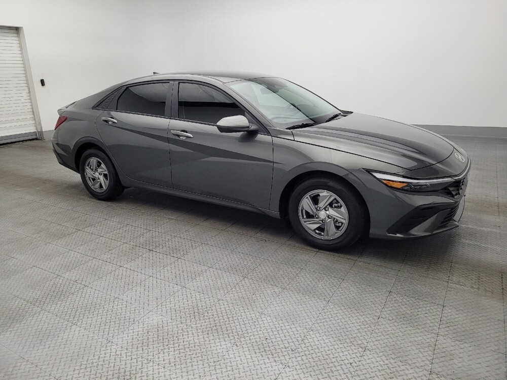 2025 Hyundai Elantra in Savannah, GA 31419 - 18121402 11