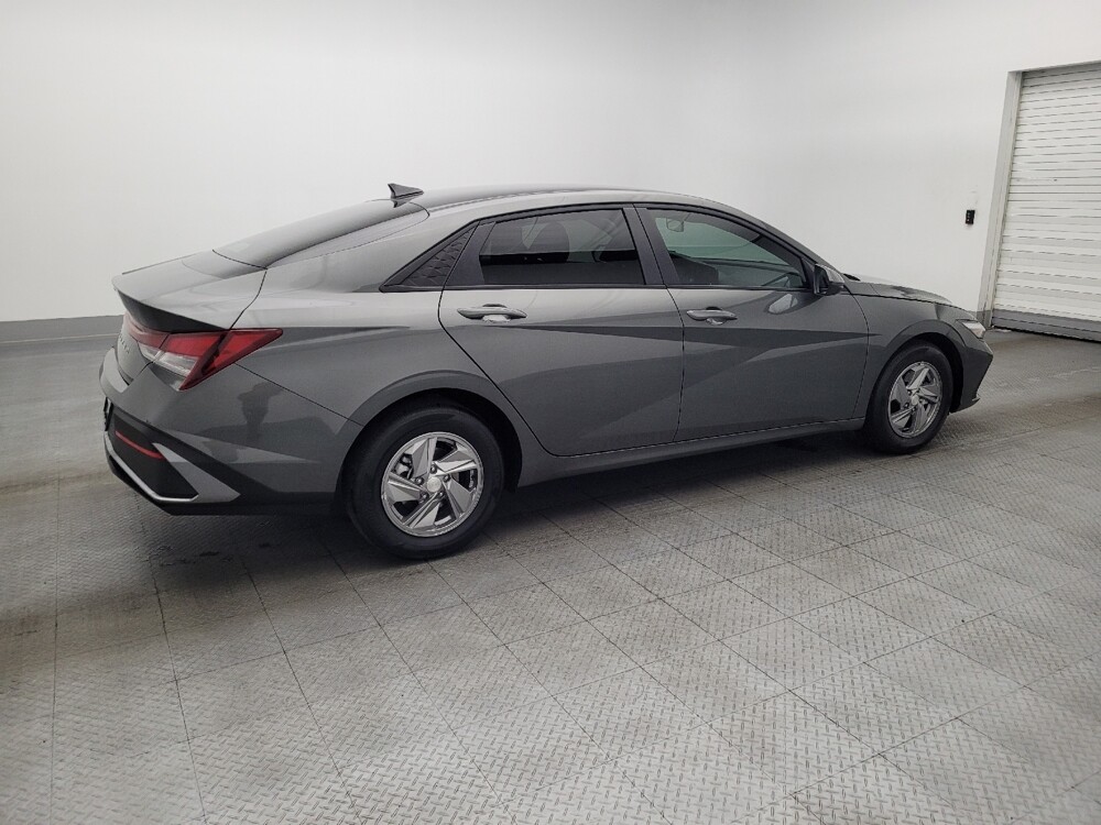 2025 Hyundai Elantra in Savannah, GA 31419 - 18121402 10