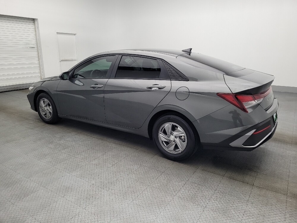 2025 Hyundai Elantra in Savannah, GA 31419 - 18121402 3