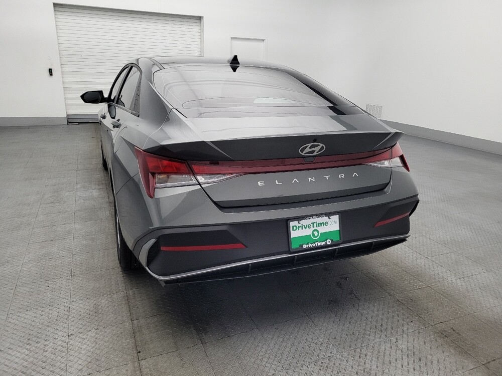 2025 Hyundai Elantra in Savannah, GA 31419 - 18121402 6