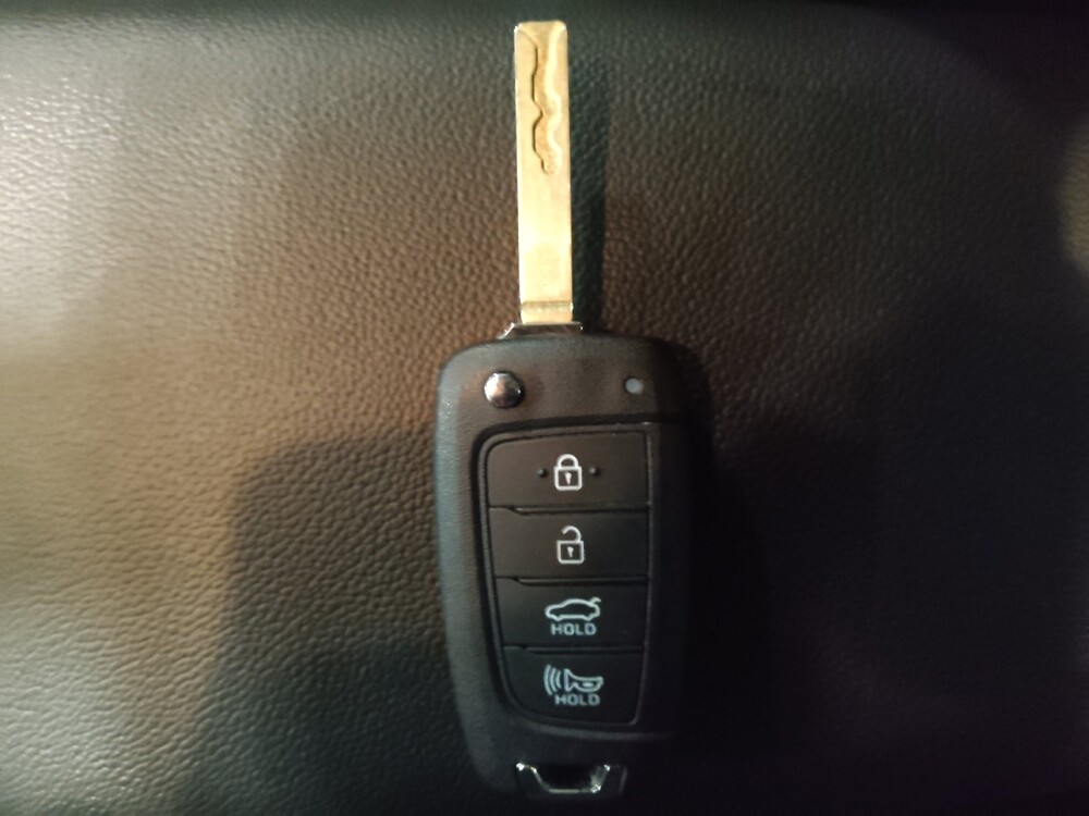 2025 Hyundai Elantra in Savannah, GA 31419 - 18121402 32