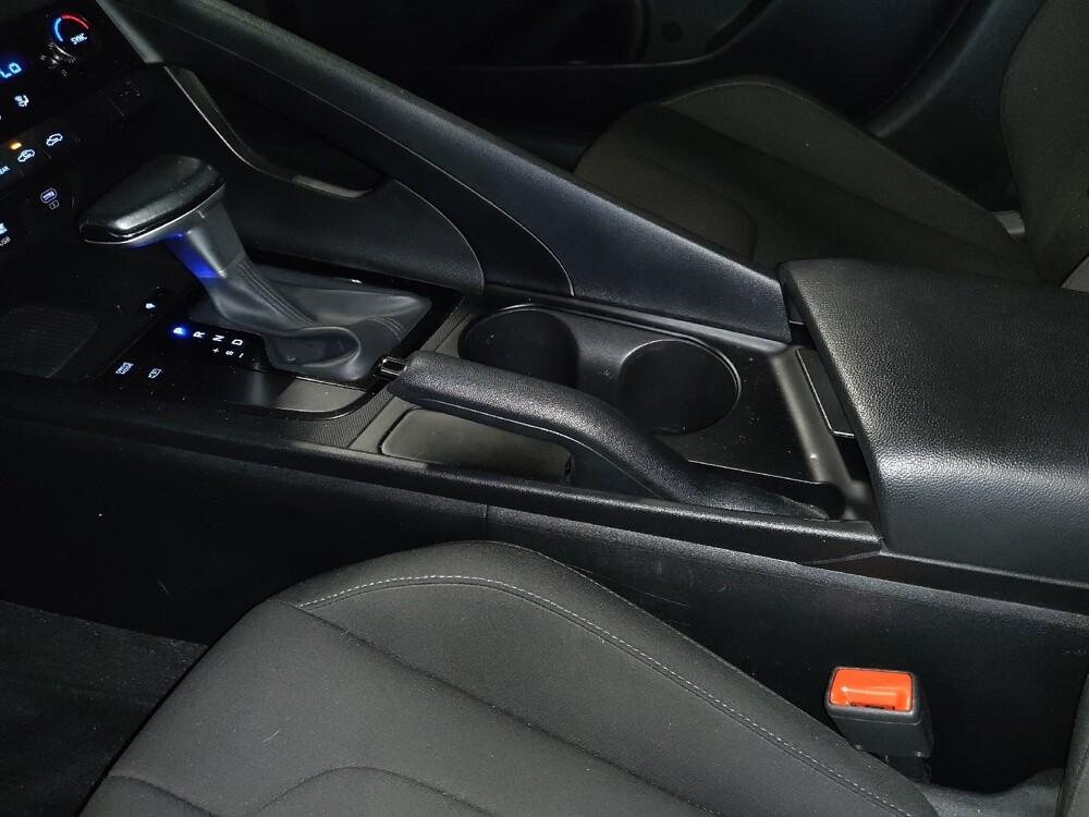 2025 Hyundai Elantra in Savannah, GA 31419 - 18121403 26