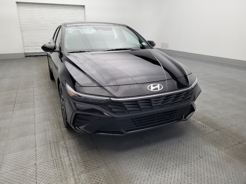 2025 Hyundai Elantra in Savannah, GA 31419 - 18121403 14