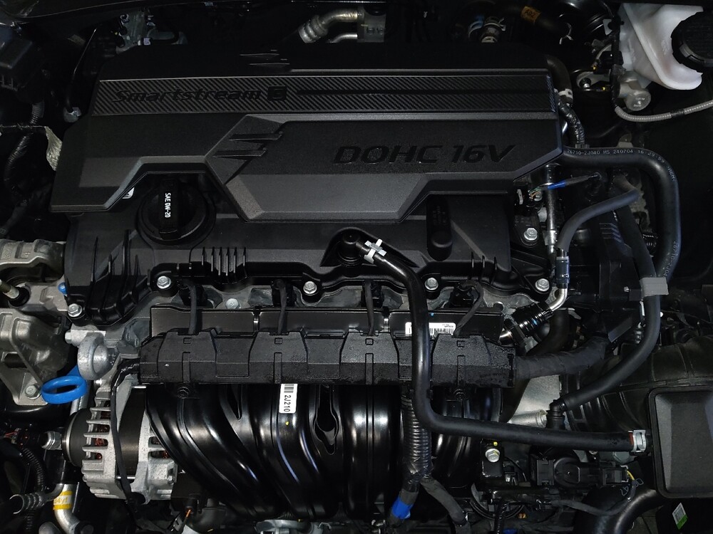 2025 Hyundai Elantra in Savannah, GA 31419 - 18121403 30