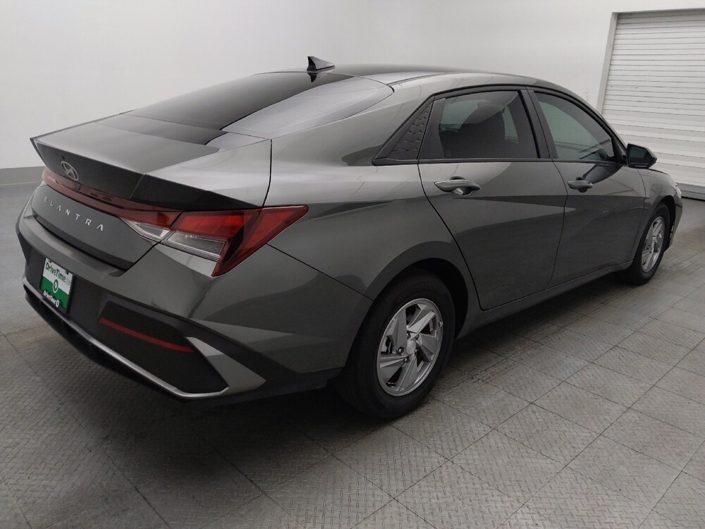 2025 Hyundai Elantra in Savannah, GA 31419 - 18121405 9