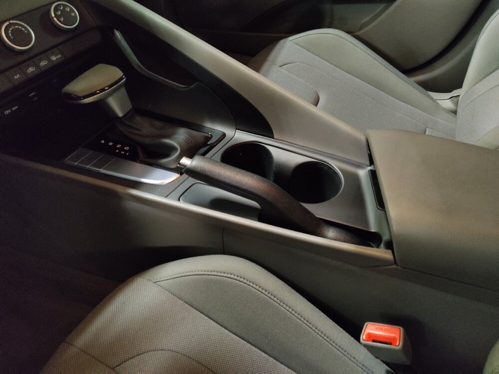 2025 Hyundai Elantra in Savannah, GA 31419 - 18121405 26