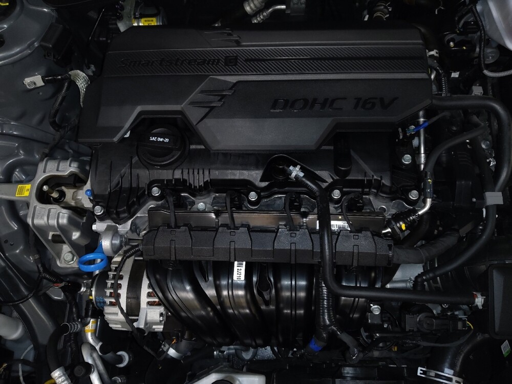 2025 Hyundai Elantra in Savannah, GA 31419 - 18121405 30