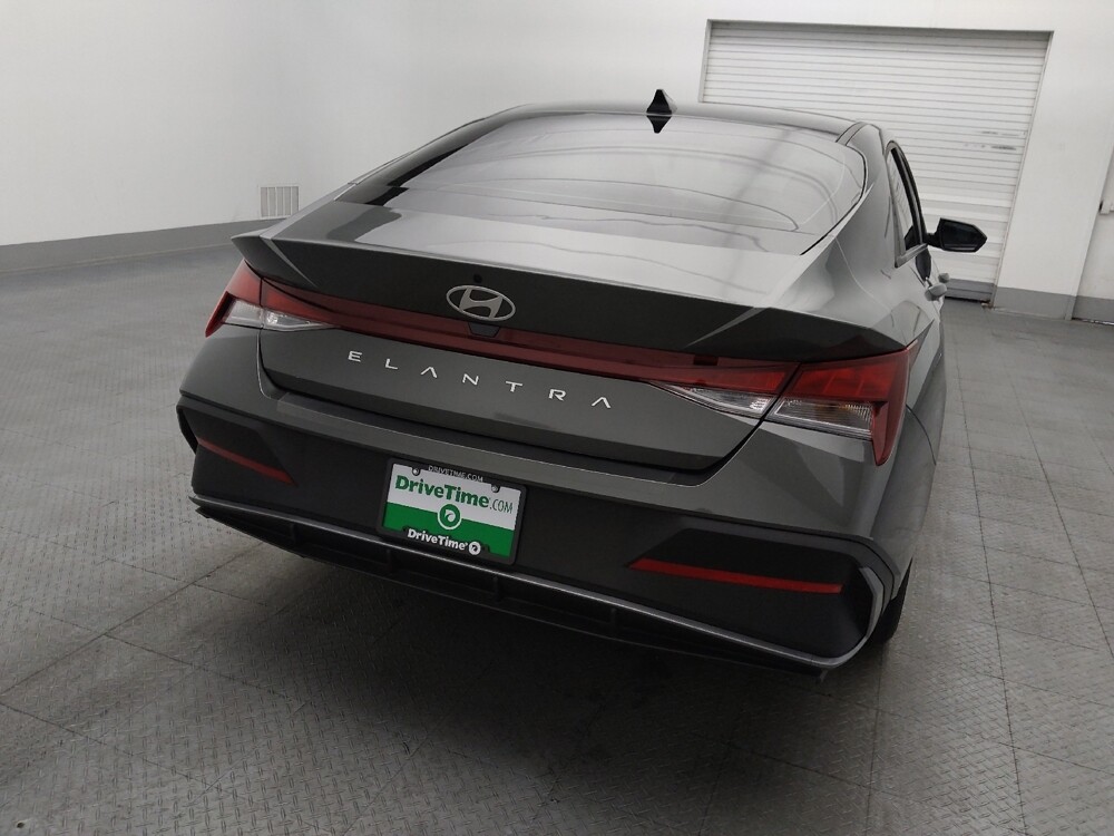 2025 Hyundai Elantra in Savannah, GA 31419 - 18121405 7