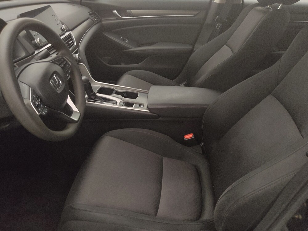 2019 Honda Accord in Lakeland, FL 33815 - 18121406 17