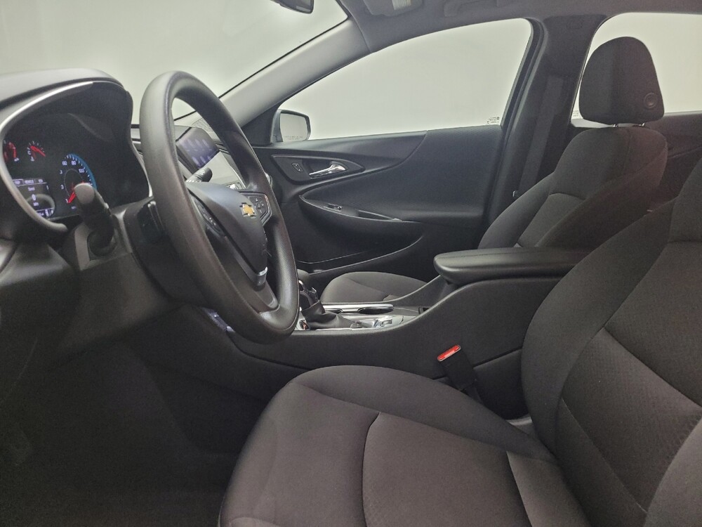 2025 Chevrolet Malibu in Taylor, MI 48180 - 18121411 17