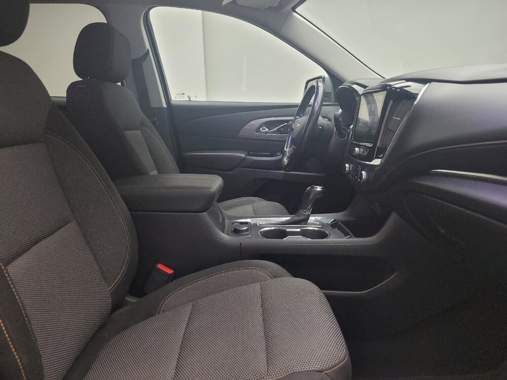 2020 Chevrolet Traverse in Eastpointe, MI 48021 - 18121416 21