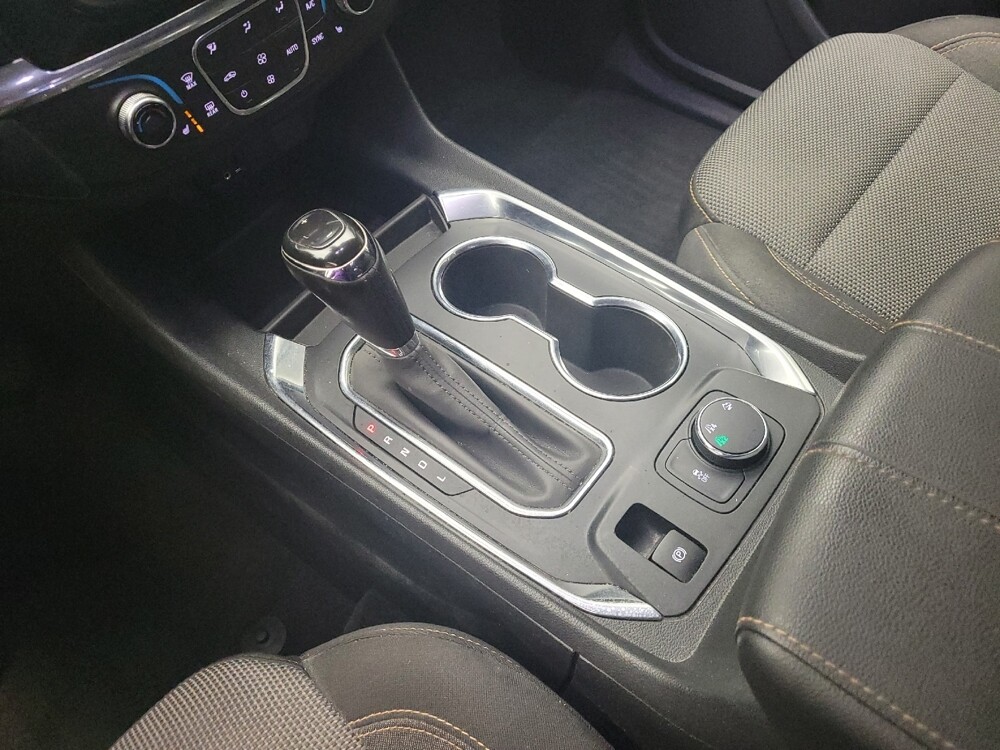 2020 Chevrolet Traverse in Eastpointe, MI 48021 - 18121416 26