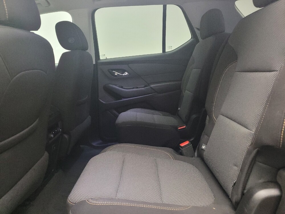 2020 Chevrolet Traverse in Eastpointe, MI 48021 - 18121416 18