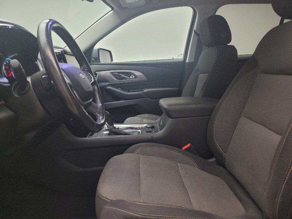 2020 Chevrolet Traverse in Eastpointe, MI 48021 - 18121416 17