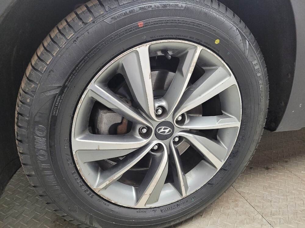 2019 Hyundai Santa Fe in Eastpointe, MI 48021 - 18121422 31