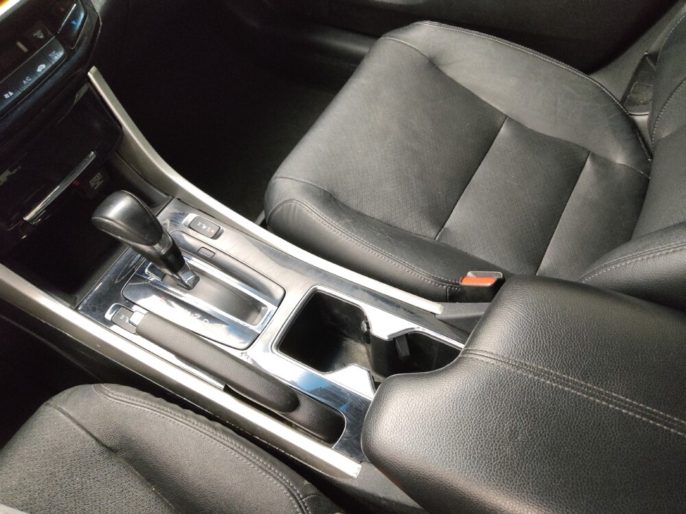 2016 Honda Accord in Independence, MO 64055 - 18121434 26