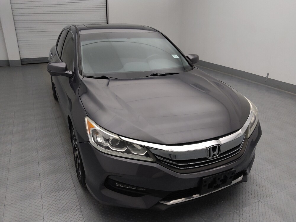 2016 Honda Accord in Independence, MO 64055 - 18121434 14