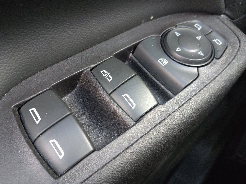 2022 Chevrolet Equinox in Houston, TX 77074 - 18121450 27