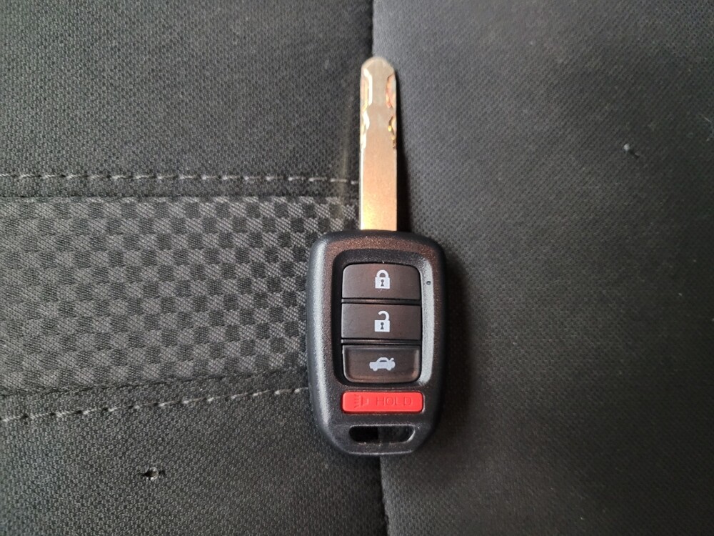 2020 Honda Civic in Memphis, TN 38115 - 18121452 32