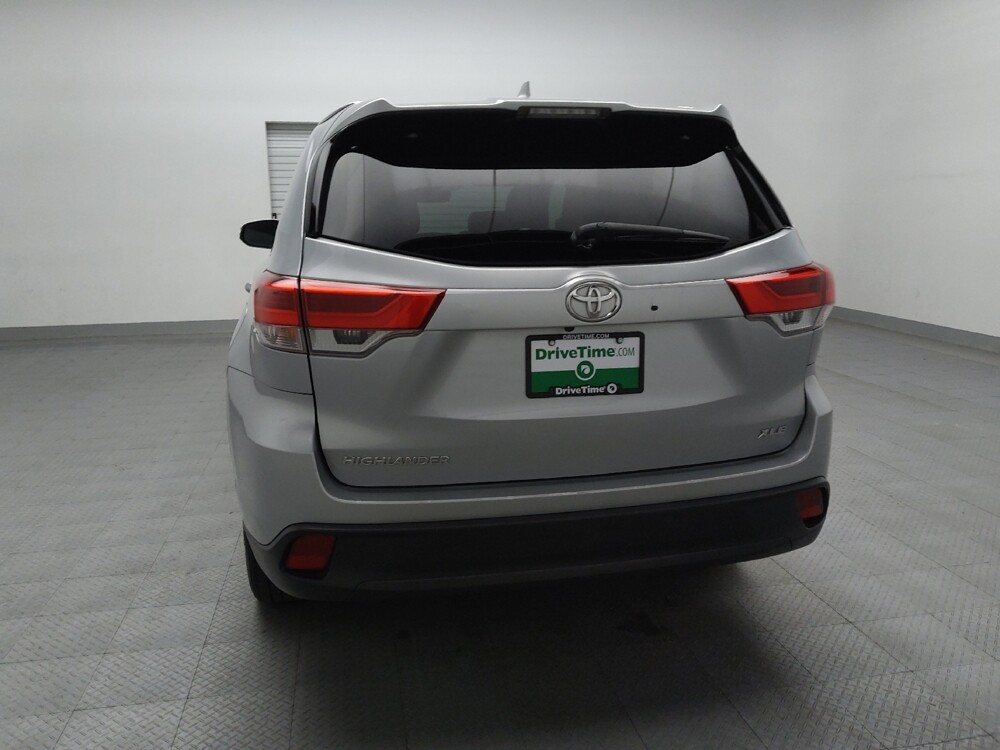 2019 Toyota Highlander in Plano, TX 75074 - 18121454 6